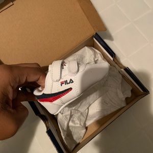 Baby fila size 1